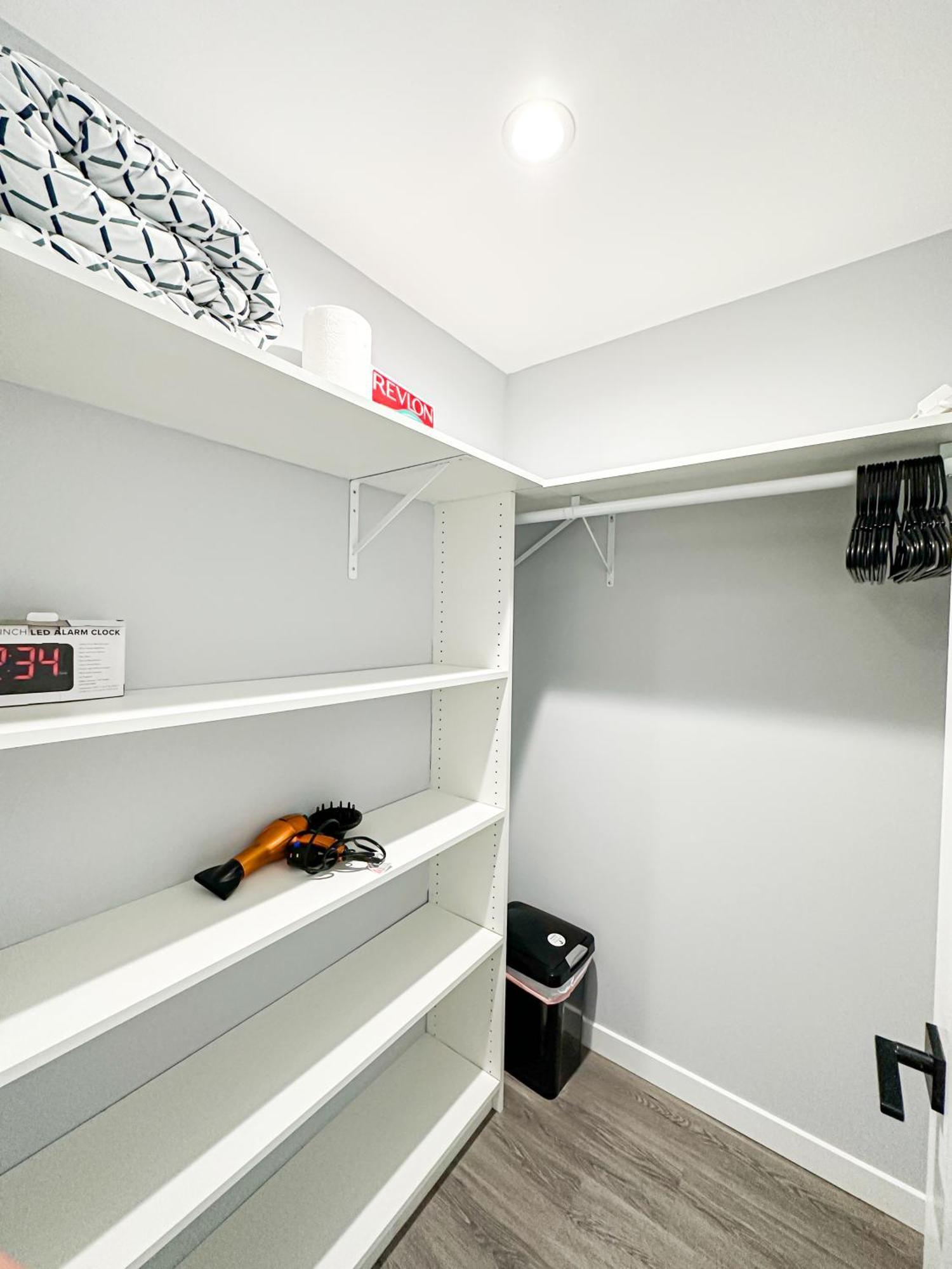 Spacious 4br-4ba In Hollywood-ful2-ww Ferienhaus *