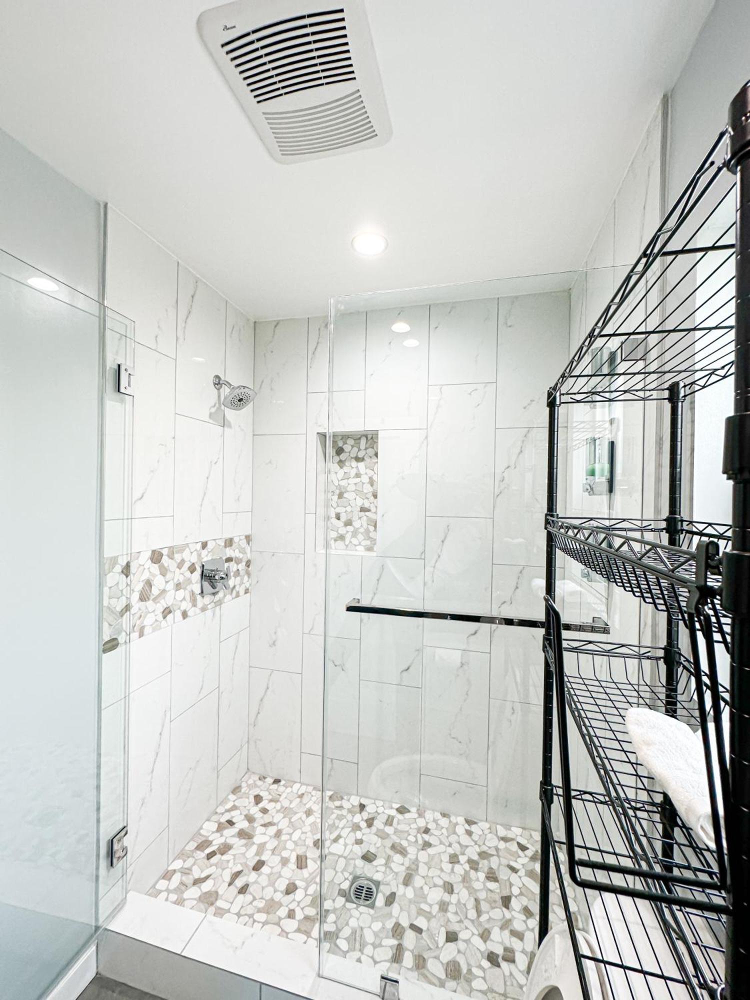 Ferienhaus Spacious 4br-4ba In Hollywood-ful2-ww *