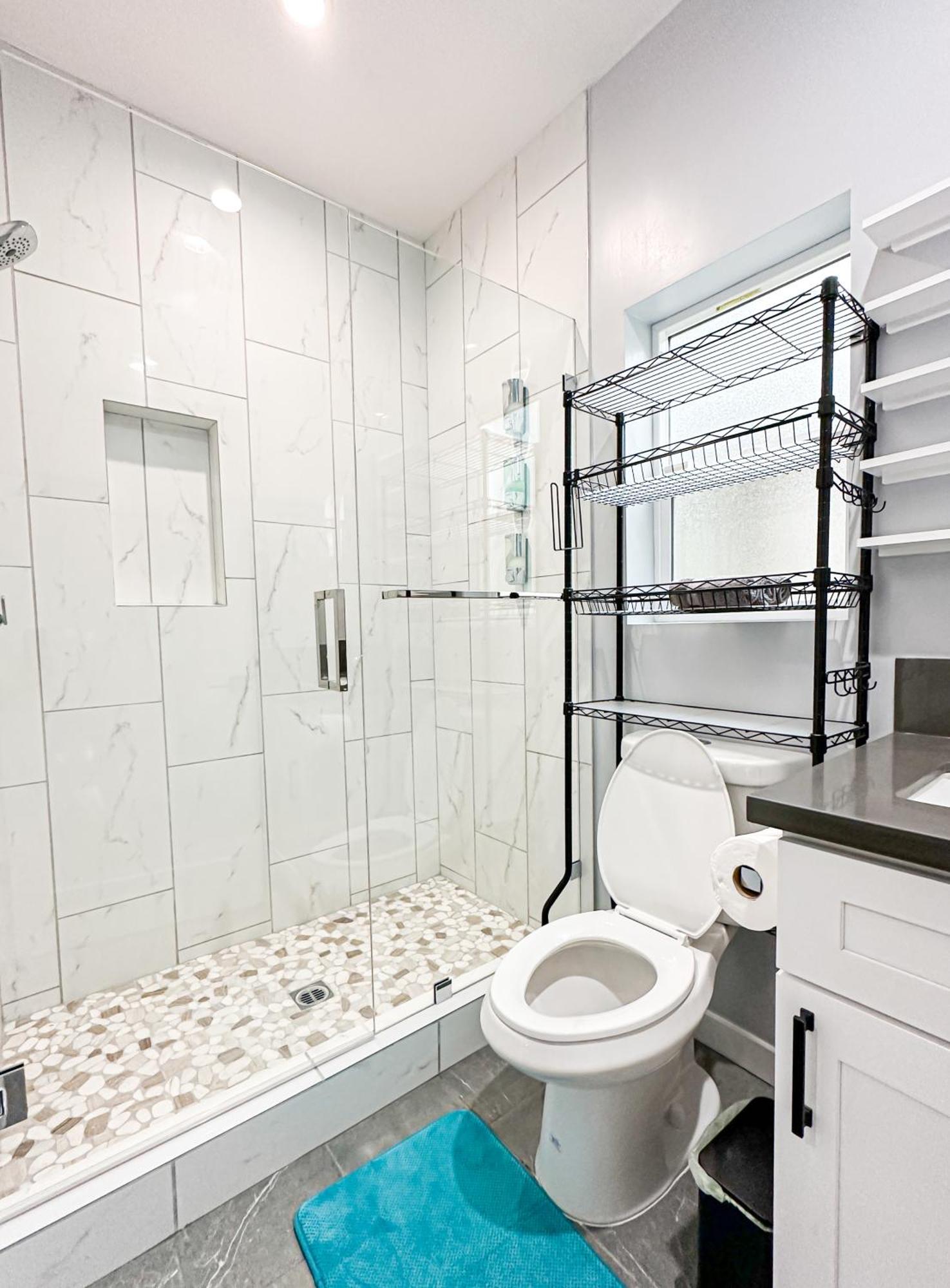 Ferienhaus Spacious 4br-4ba In Hollywood-ful2-ww